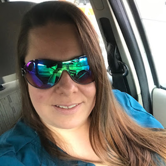 Meet your Posher, Nadene - Picture 1 of 1